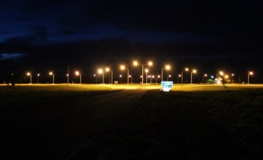 Obras de reparación en la iluminación de rotonda en Ruta 10 y ruta 105 a cargo de la CEVic