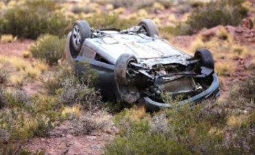Accidente automovilístico cobra vida de un menor