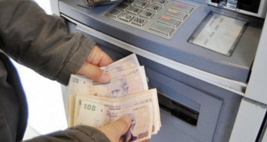 Pagan a estatales: El lunes se acreditan haberes de liquidación complementaria y bono