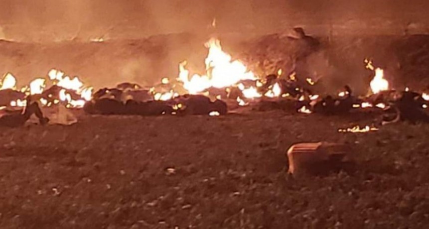 Mexico:Explotan oleoductos en medio de la pelea de AMLO con el robo de combustibles: más de 20 muertos (VIDEO)