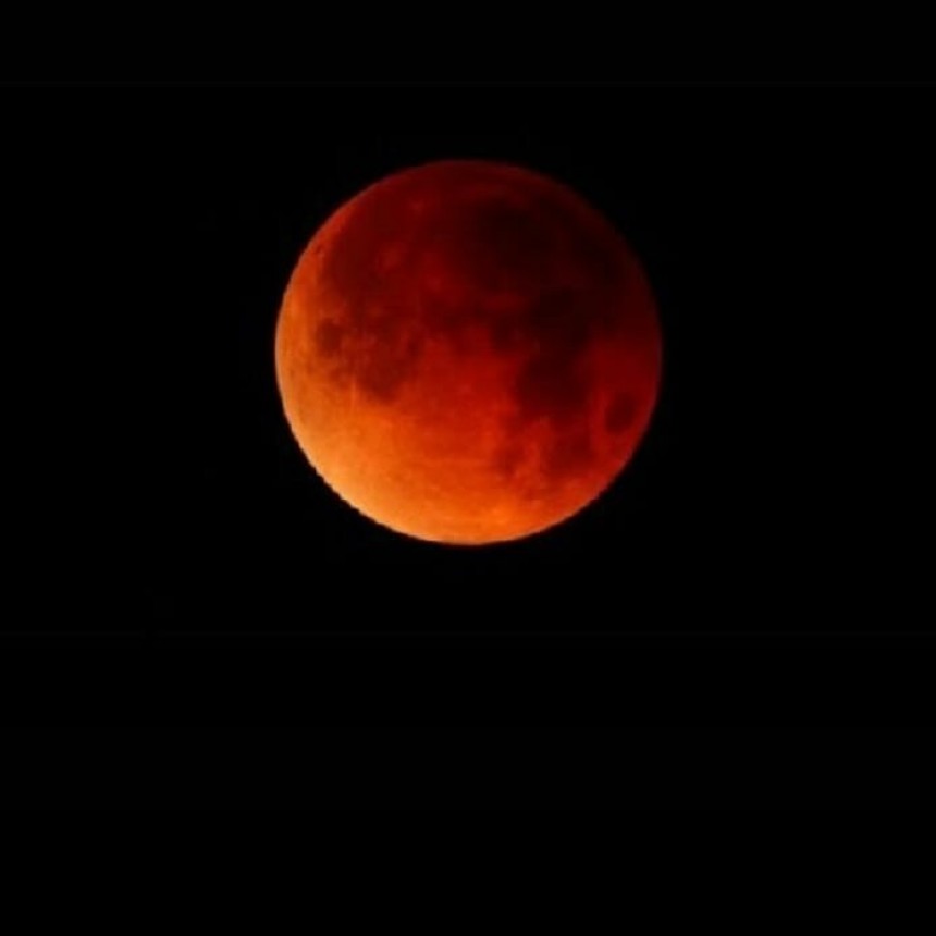 Victoriquense nos muestra su Luna de Sangre 