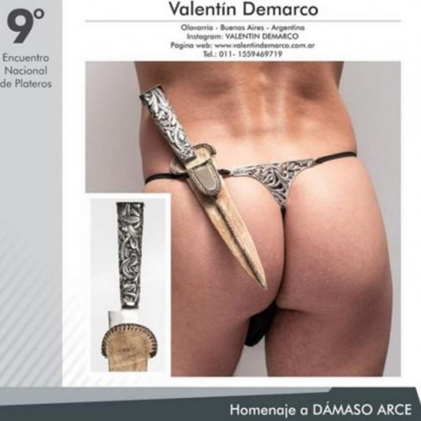 “Cuchillo y tanga haciendo juego” 