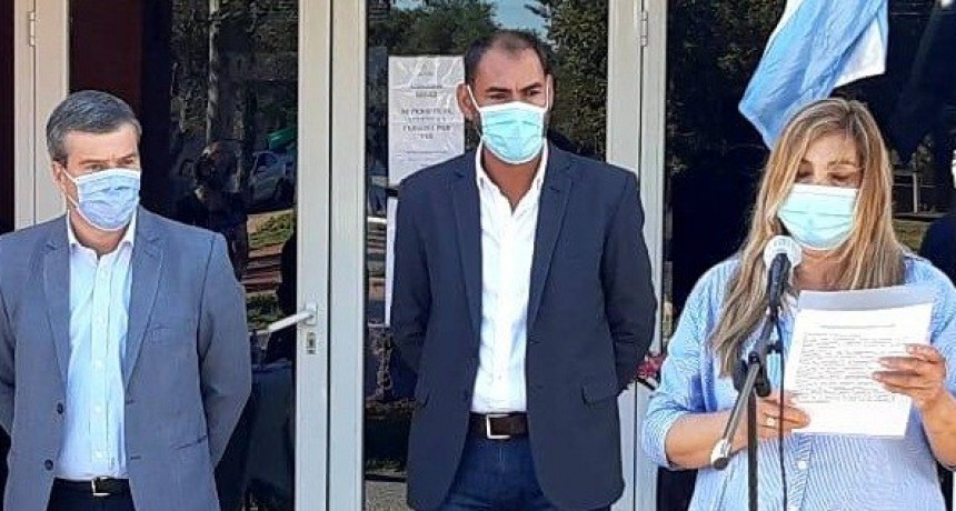LUAN TORO: ENTREGAN CREDITOS RUCALHUE