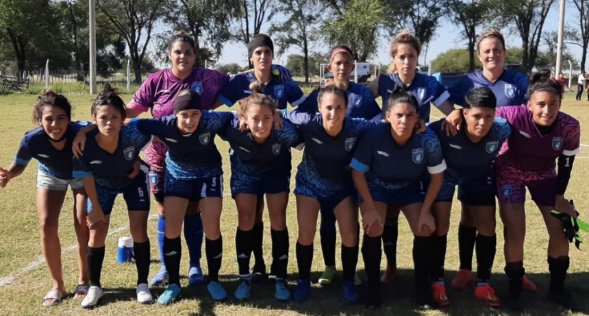 FUTBOL FEMENINO: CARRO GANÓ Y SUEÑA CON OTRA FINAL