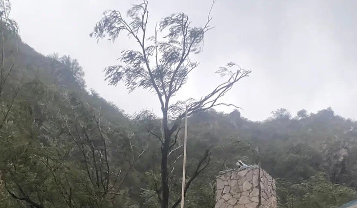 SAN LUIS AZOTADA POR TORNADO (mirá)