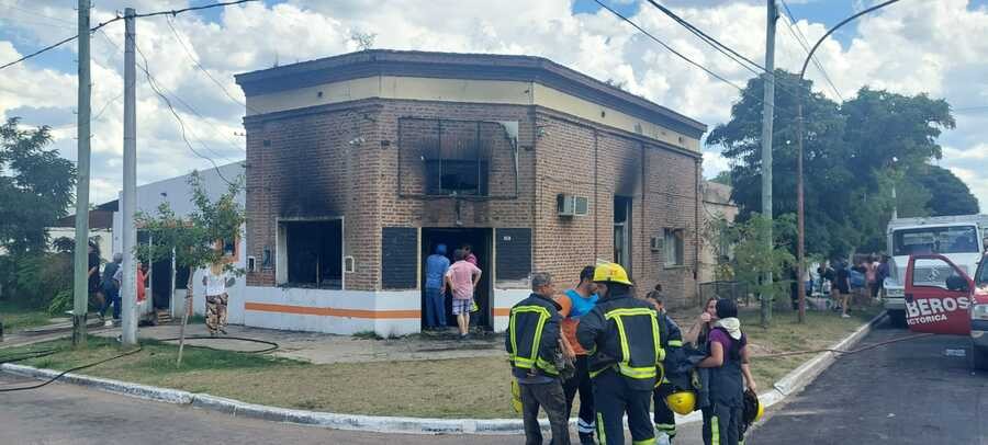 INCENDIO EN UNA VERDULERIA