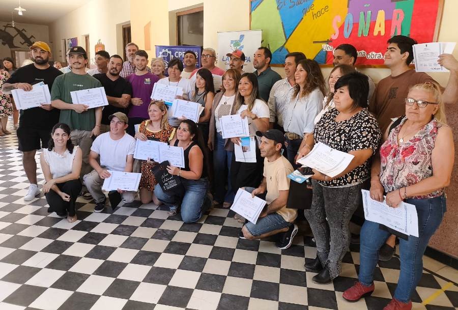 Capacitación laboral: más de mil personas formadas en veinte localidades pampeanas