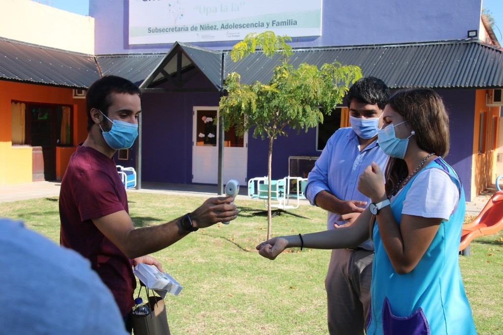 DE ENTREGAR UN TERMÓMETRO DIGITAL A COBRAR 70 MILLONES POR MES