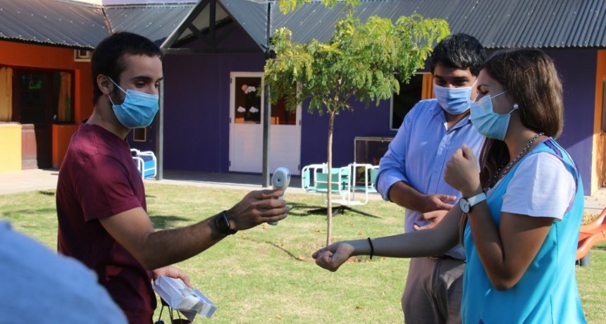 DE ENTREGAR UN TERMÓMETRO DIGITAL A COBRAR 70 MILLONES POR MES