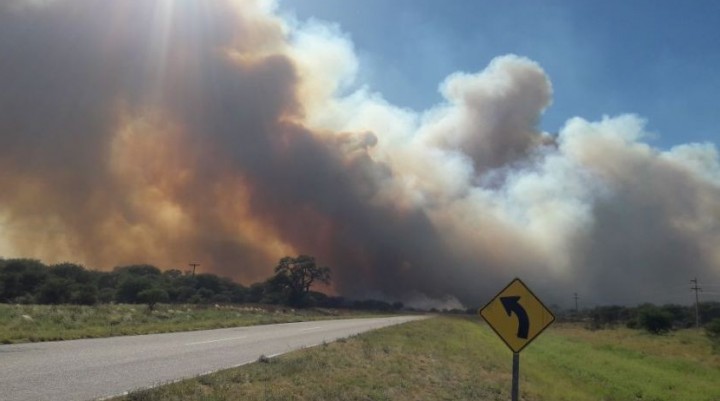 Incendio entre Loventue y Luan Toro