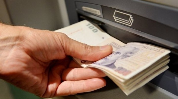 Pagan a los estatales la liquidación complementaria y la segunda cuota del estímulo