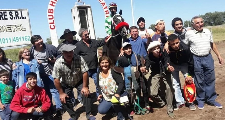 TURF: BANDOLERO DE VICTORICA GANO LA CUARTA CARRERA