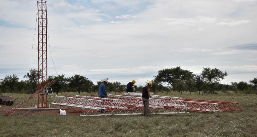 Comenzó la instalación de antena de Telecomunicaciones en El Durazno
