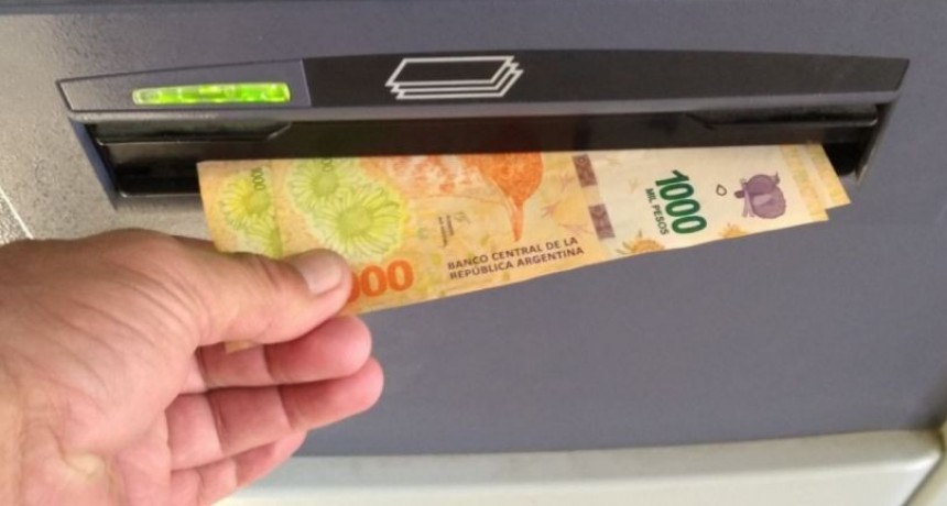 EL VIERNES COMIENZA EL COBRO DE HABERES DEL MES DE FEBRERO Y LA AYUDA ESCOLAR SERIA DE $5500