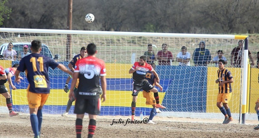LA PAMPA: VUELVE EL FUTBOL Y LOS HINCHAS 