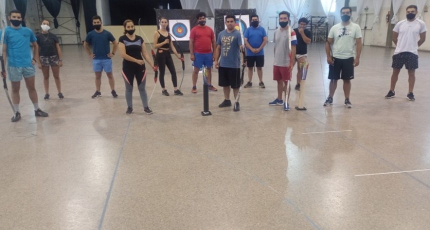 ENTRENADORES DE TELEN, CARRO QUEMADO Y LOVENTUE EN TALLERES DE DEPORTES OLIMPICOS