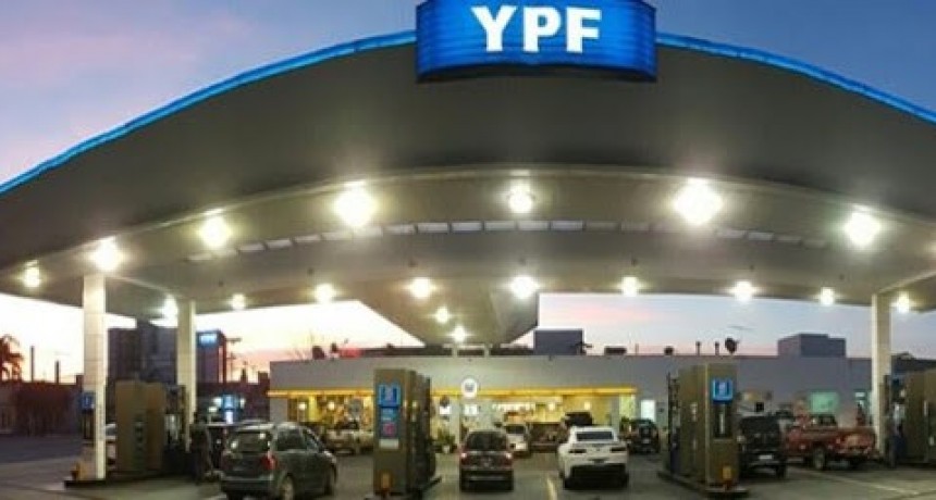Nafta: hay subas programadas hasta mayo e YPF dijo que son “reacomodamientos”