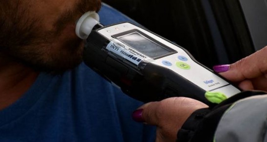 TEST DE ALCOHOLEMIA: DOS POSITIVOS EN VICTORICA