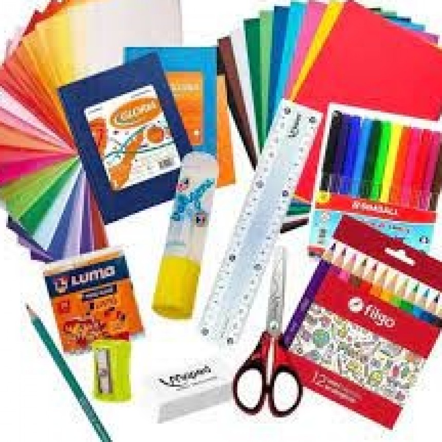 CARRO QUEMADO: EL MUNICIPIO ENTREGÓ ÚTILES ESCOLARES