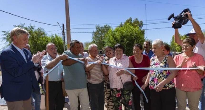 “No miramos ninguna localidad desde el padrón electoral, las miramos en virtud de la necesidades de sus habitantes”, dijo Ziliotto en Puelches