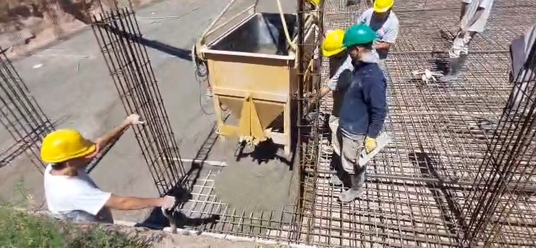 COMENZÓ LA CONSTRUCCIÓN DE LA PRIMERA PILETA DEL FUTURO PARQUE ACUATICO