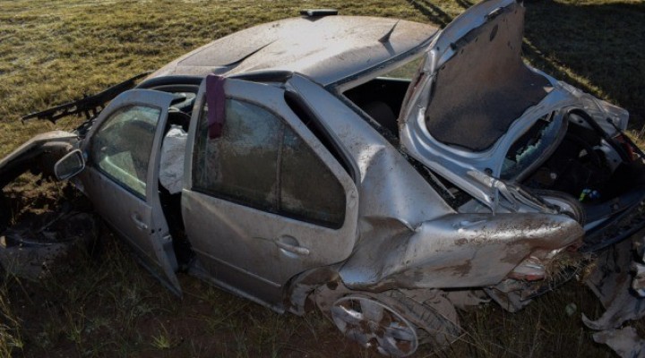 Vuelco y despite en la mañana de hoy: Dos accidentes en cercanías de Macachín