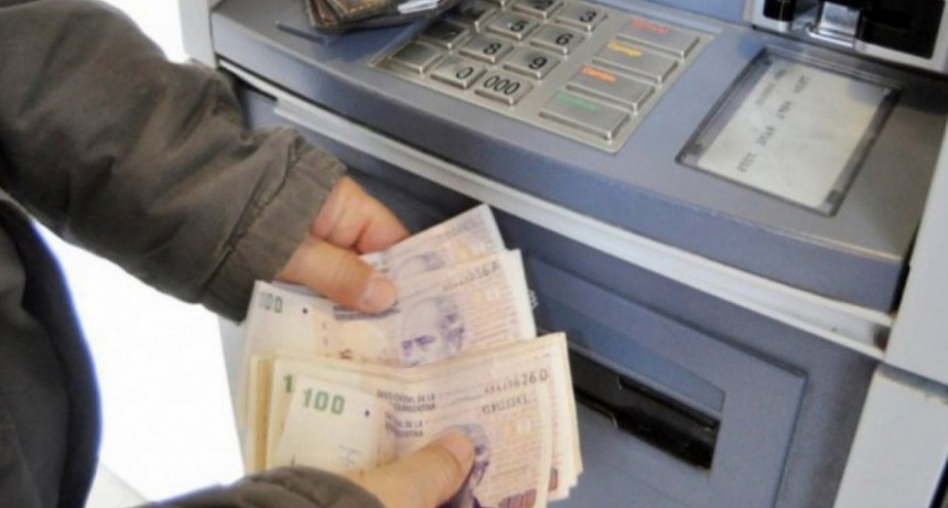 Le depositaron a las autoridades de mesa