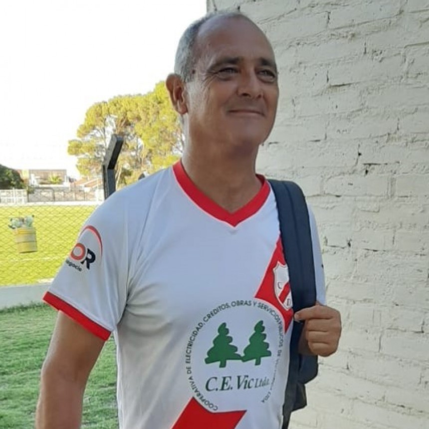 Hay que cuidarse, hacer caso a las medidas de salud, la pelota no se enferma y nos va a esperar. ...Dt de Cochico