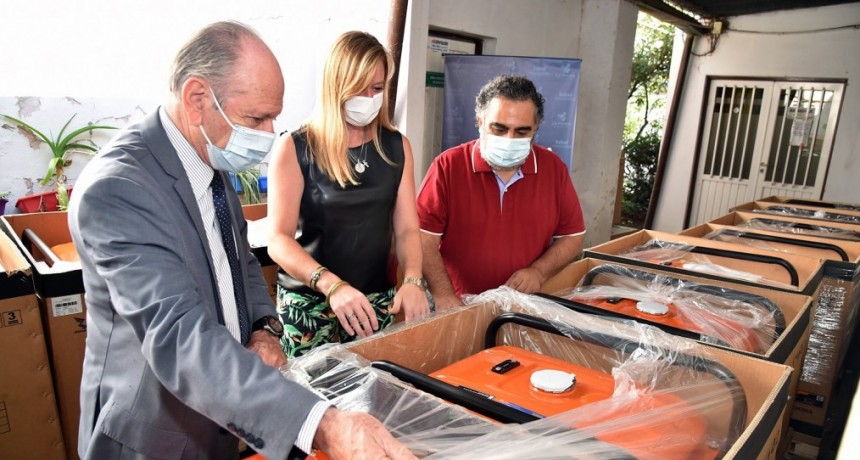  Carro Quemado, Luan Toro recibirán grupos electrógenos