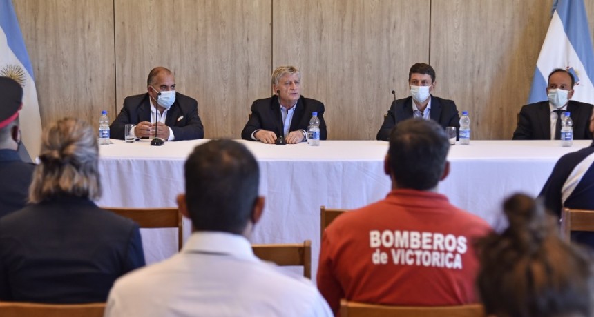 Reconocimiento y gratitud a las y los bomberos pampeanos que actuaron en Corrientes y San Luis 