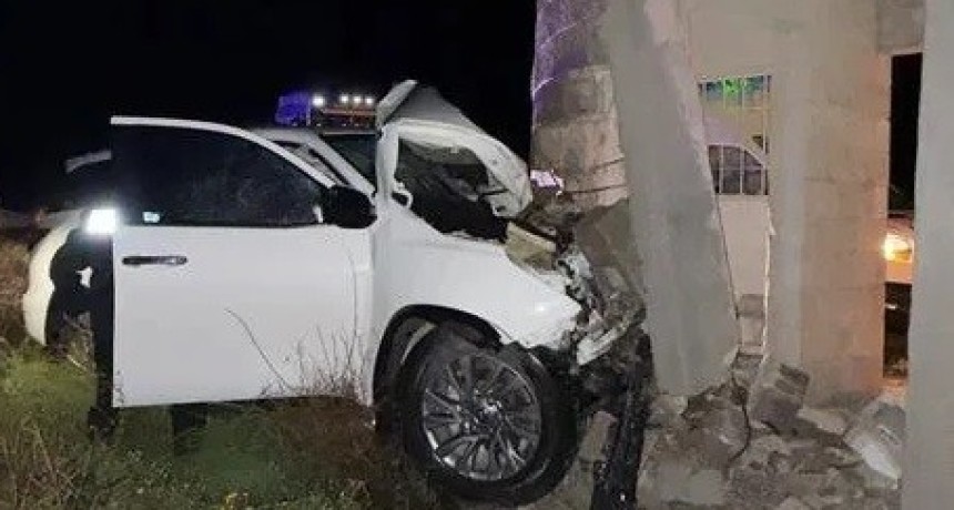 Conductor muri&oacute; tras chocar el arco en el l&iacute;mite de La Pampa con San Luis