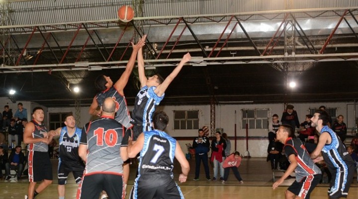 Basquet: Estudiantes con Guido Pesce le ganaron a Belgrano