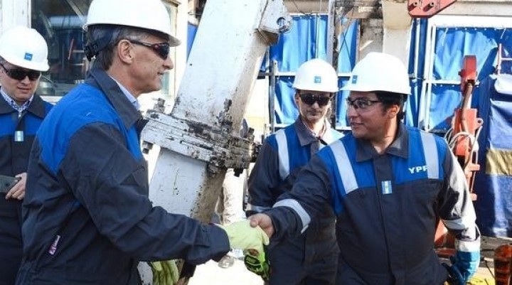 Macri le pidió a los gobernadores que eliminen el impuesto a los servicios públicos, Vidal ya lo hizo