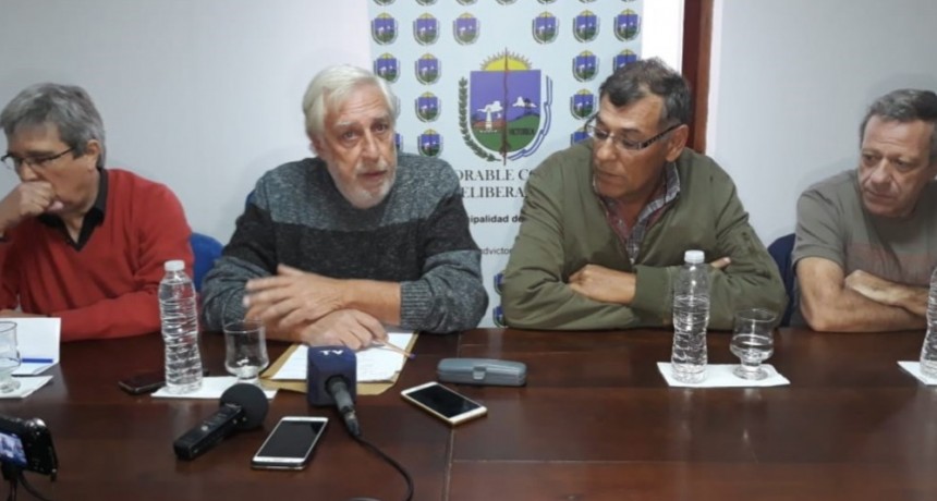 CONFERENCIA DE PRENSA: INFORMACION SOBRE  DEBATE