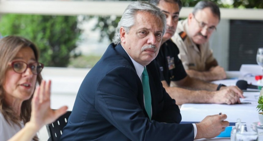 Alberto analiza extender la cuarentena hasta mediados de mayo para pasar el pico de la epidemia