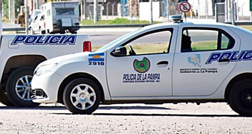 Pasan a pasiva a 6 policias que fueron sorprendidos festejando un cumpleaños y preparando un asado en medio de la cuarentena