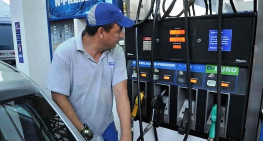 OTRO GOLPE AL BOLSILLO: ÉSTE SÁBADO AUMENTAN UN 6% LOS COMBUSTIBLES 