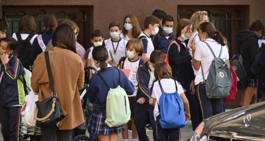 Las escuelas primarias tendrán una hora más de clase por día: las 3 alternativas que analizan para implementarlo