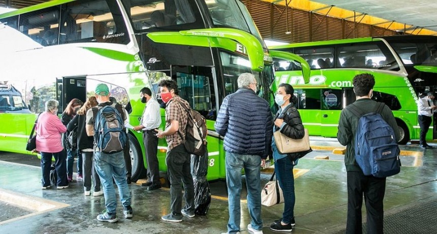 Después del mediodía de este martes se retoma el servicio de colectivos 