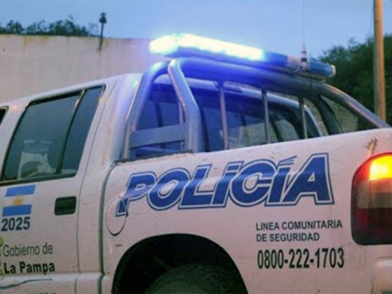 AGREDEN A POLICÍAS EL VIERNES Y SÁBADO, HUBO DEMORADOS