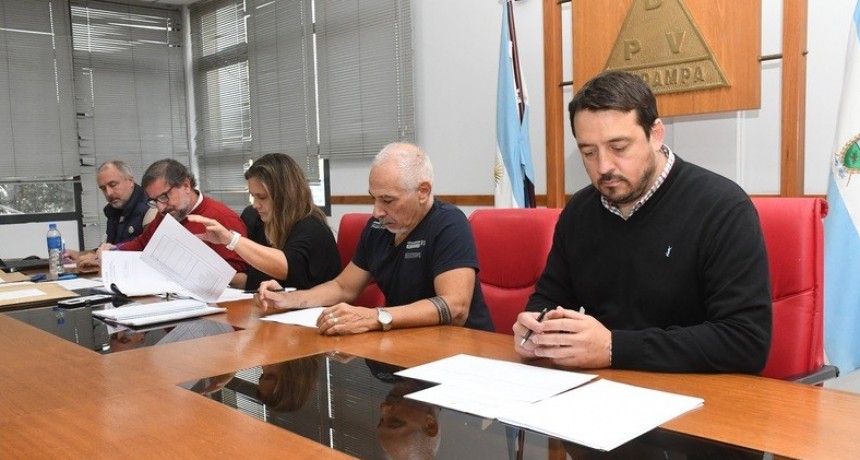 Licitaron el mantenimiento anual de banquinas en 2.500 km. de rutas provinciales