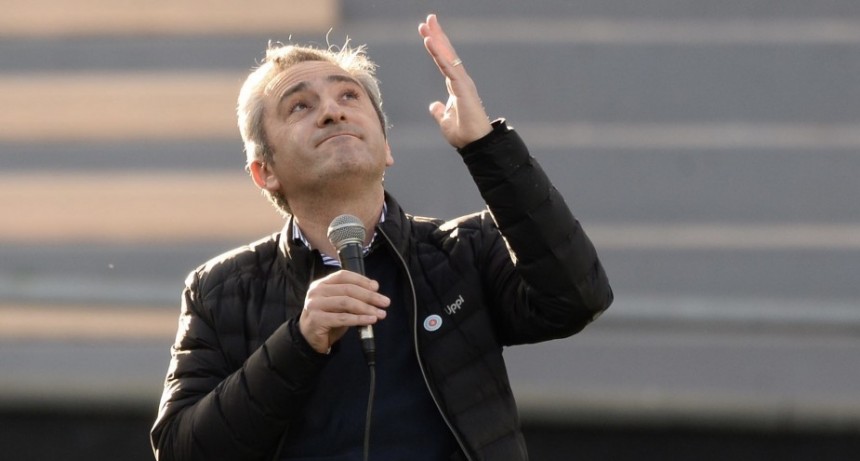 Larroque habló de un golpe contra Kicillof y dijo que 