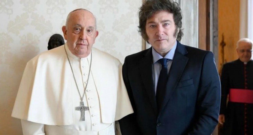 En busca de reconocimiento:  Milei viaja al funeral del Papa Francisco y sacarse una foto con Donald Trump