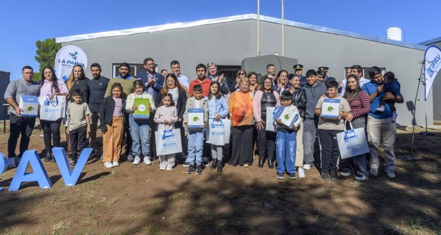 Ziliotto entreg&oacute; viviendas en Tel&eacute;n y reafirm&oacute; la pol&iacute;tica habitacional como prioridad