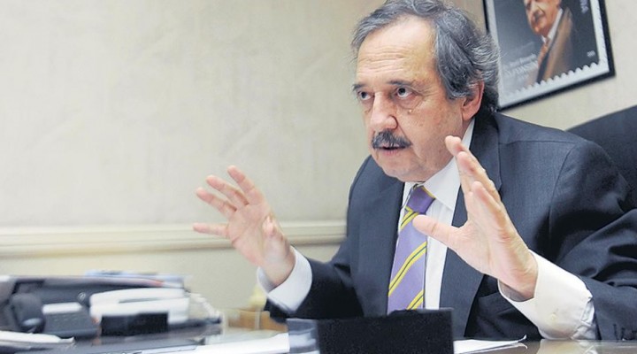 Alfonsín contra la conducción de la UCR