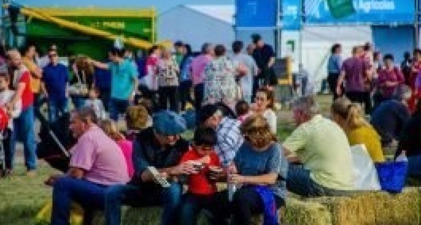 Finalizó la ExpoPyme  con más de 85 visitantes y representaciones de 6 países, entre ellos China