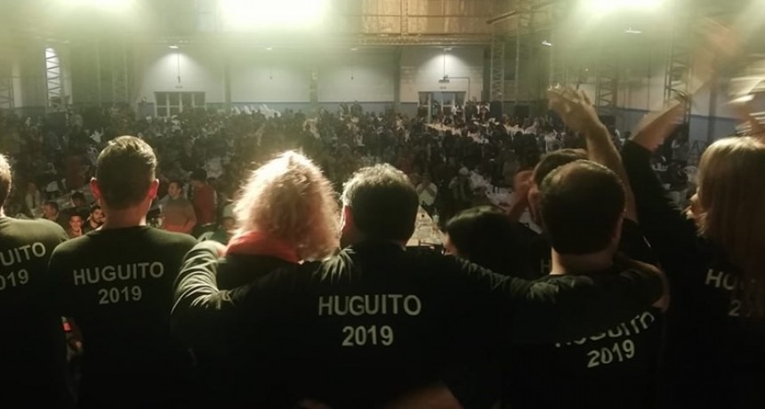 HUGO KENNY EN TRADICIONAL ASADO CERRO SU CAMPAÑA