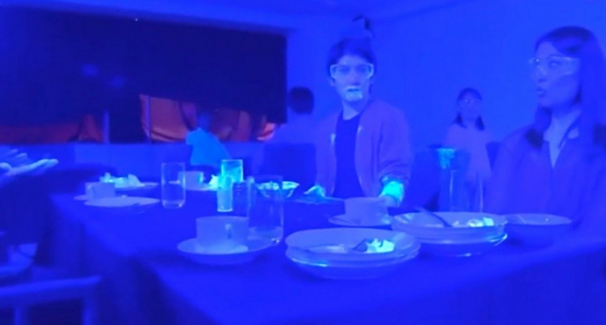 VIDEO: Así se esparce el coronavirus en los restaurantes