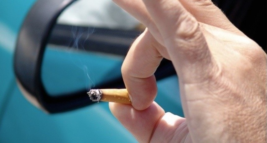 Ciudad de Córdoba:  Aprueban la ordenanza que prohíbe tirar colillas en la calle 