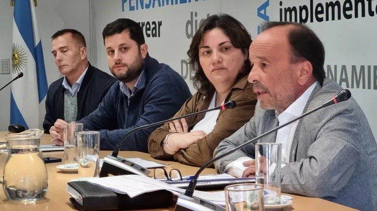 LICENCIAS DE CONDUCIR: UN MONTON DE INCONVENIENTES QUE TENEMOS QUE ASUMIR